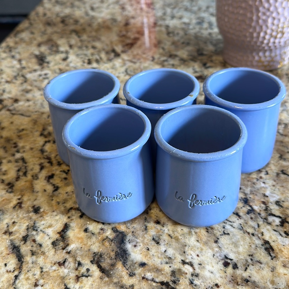 5 la fermiere pots with matte blue glaze